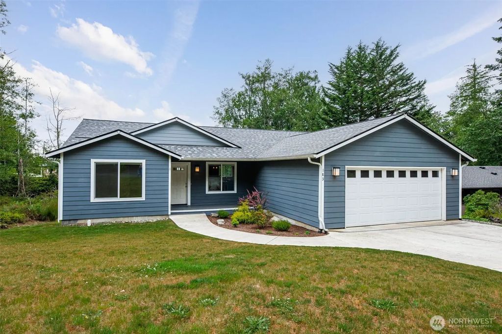 183 Rainier Lane, Port Ludlow