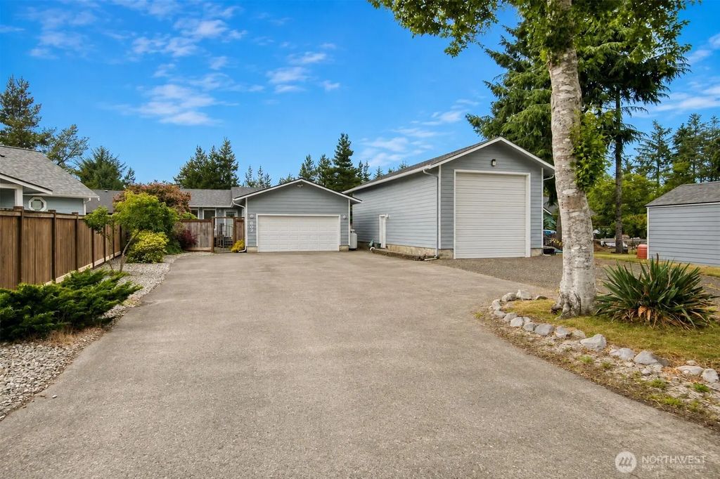 602 Huckleberry Court Se, Ocean Shores