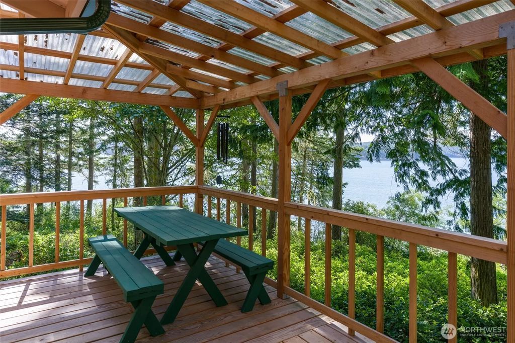 304 Frances Lane, Lopez Island