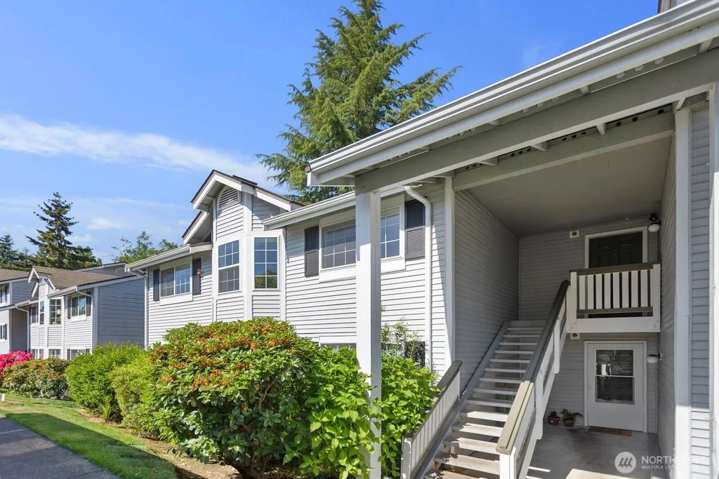 23333 Cedar Way C201, Mountlake Terrace