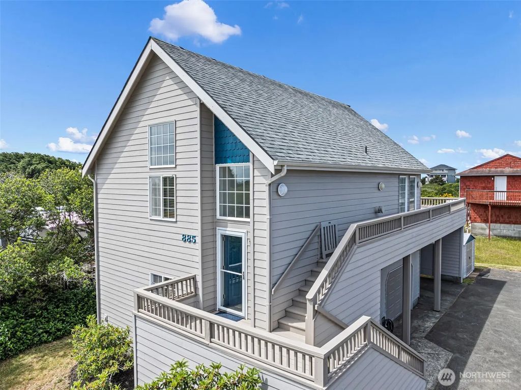 885 Ocean Shores Boulevard Sw, Ocean Shores