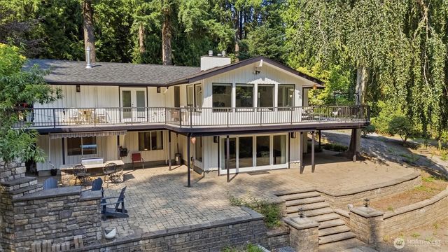 20425 Little Bearcreek Road, Woodinville