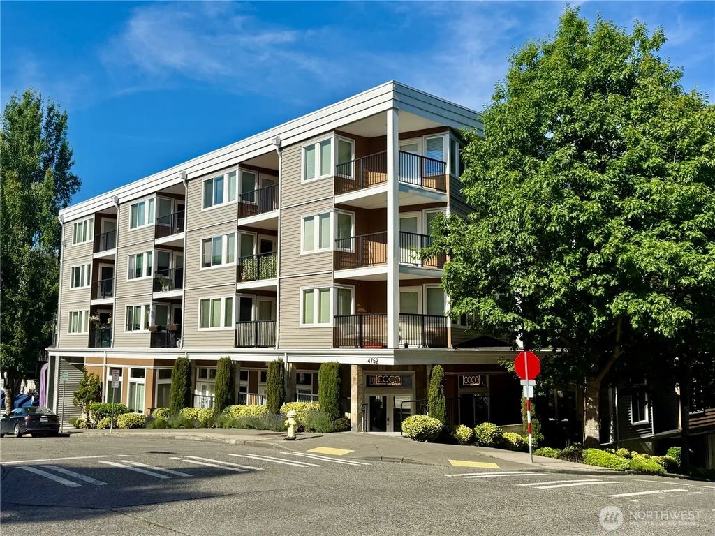 4752 41st Avenue Sw A, Seattle