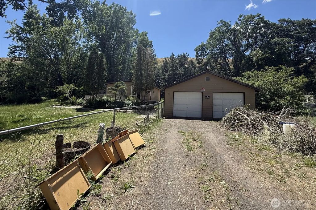 20 E Tampico Park Road, Yakima