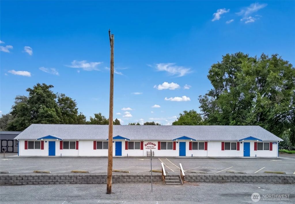 1706 Bronco Lane, Richland