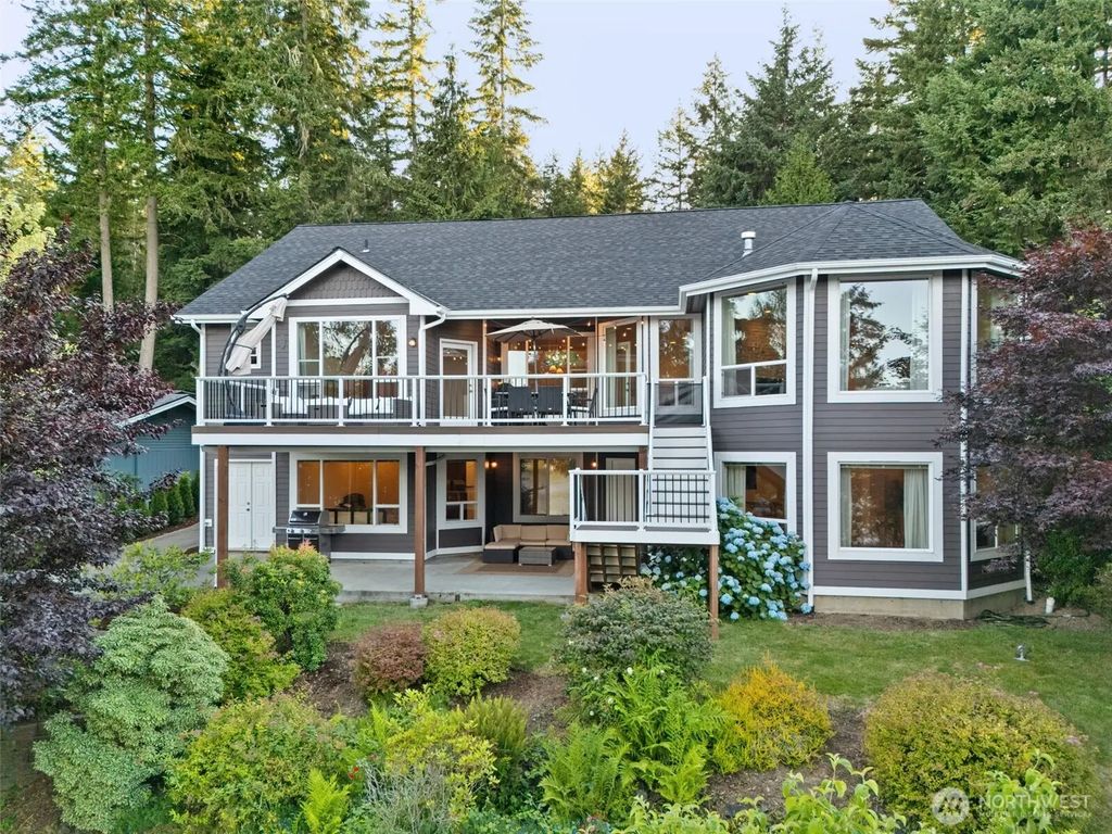 180 E Westlake Drive N, Allyn