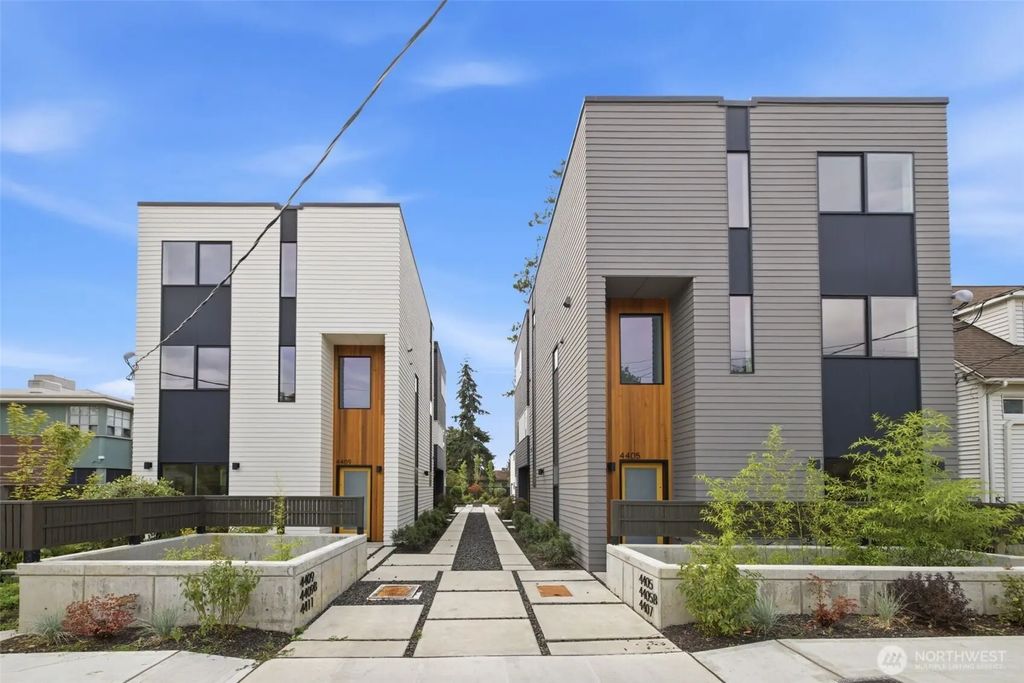 4405 S Holly Street, Seattle