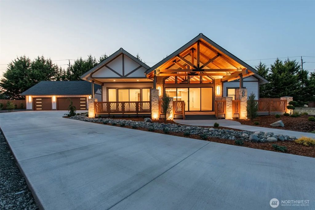 1051 N Lindsay Lane, Sequim