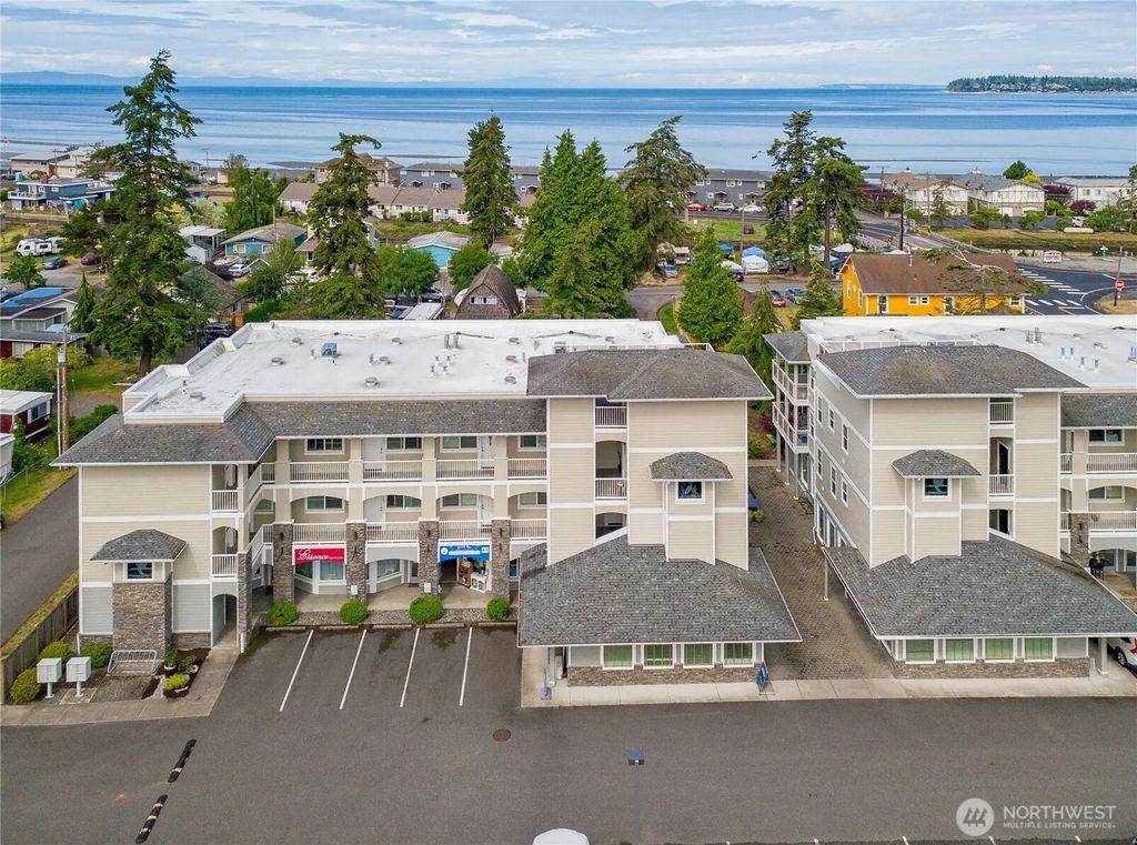 4819 Alderson Road 103, Blaine