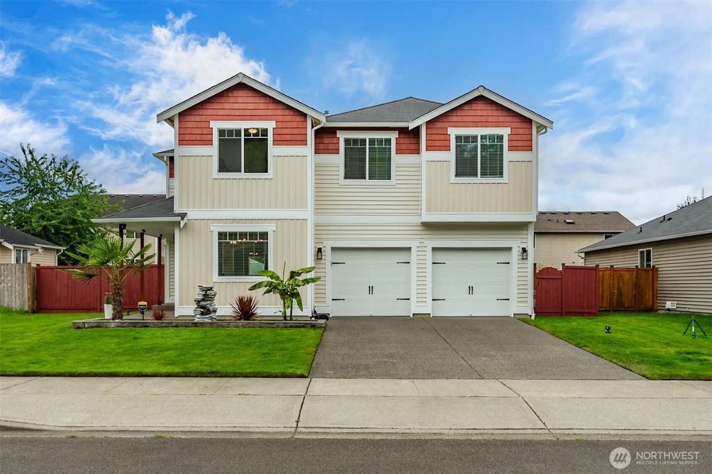 1313 Daffodil Avenue Ne, Orting