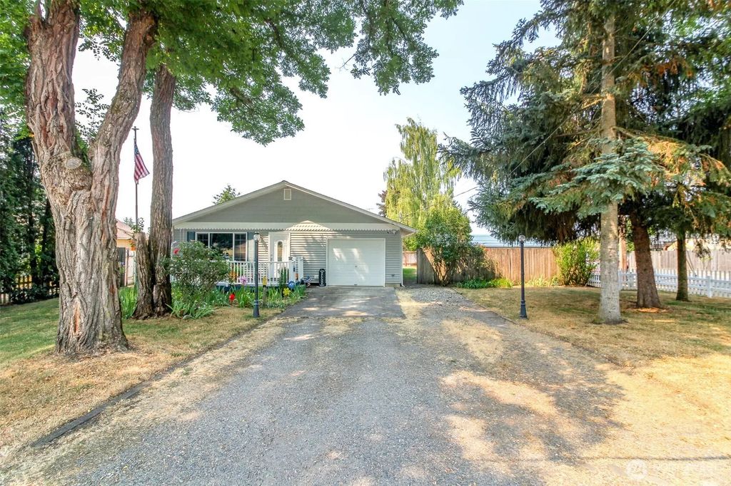 10035 Grove Road Se, Yelm