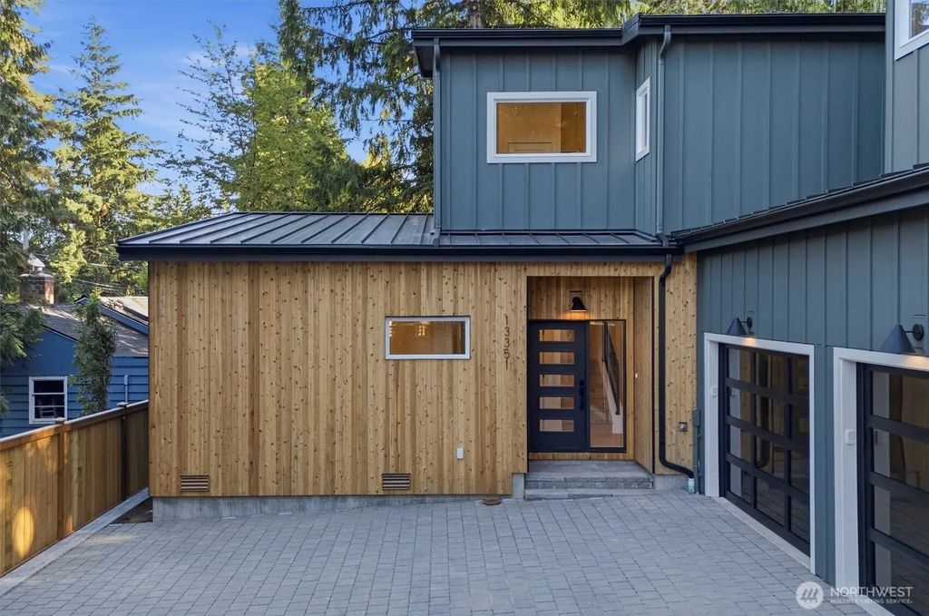 13351 25th Avenue Ne, Seattle