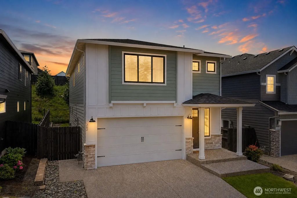 262 W Maple Street, Washougal