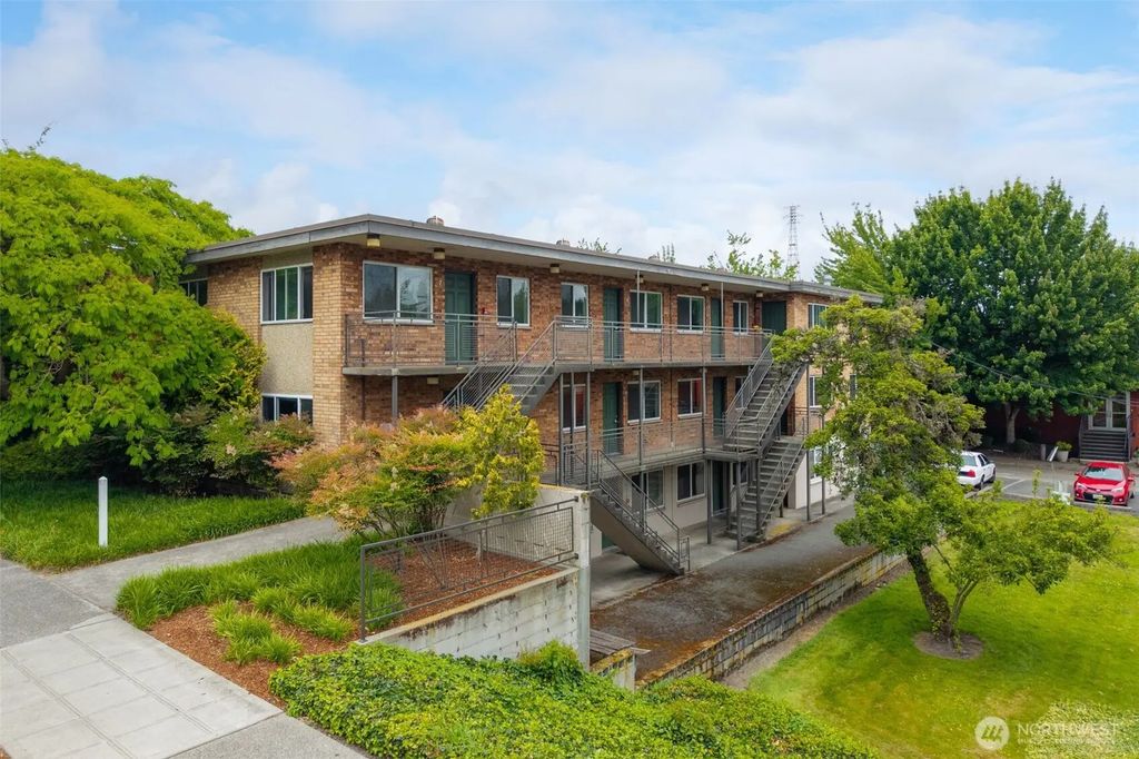 34 W Cremona Street, Seattle