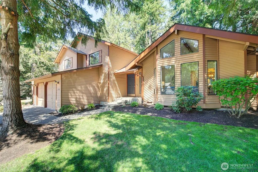 22014 Ne 13th Place, Sammamish