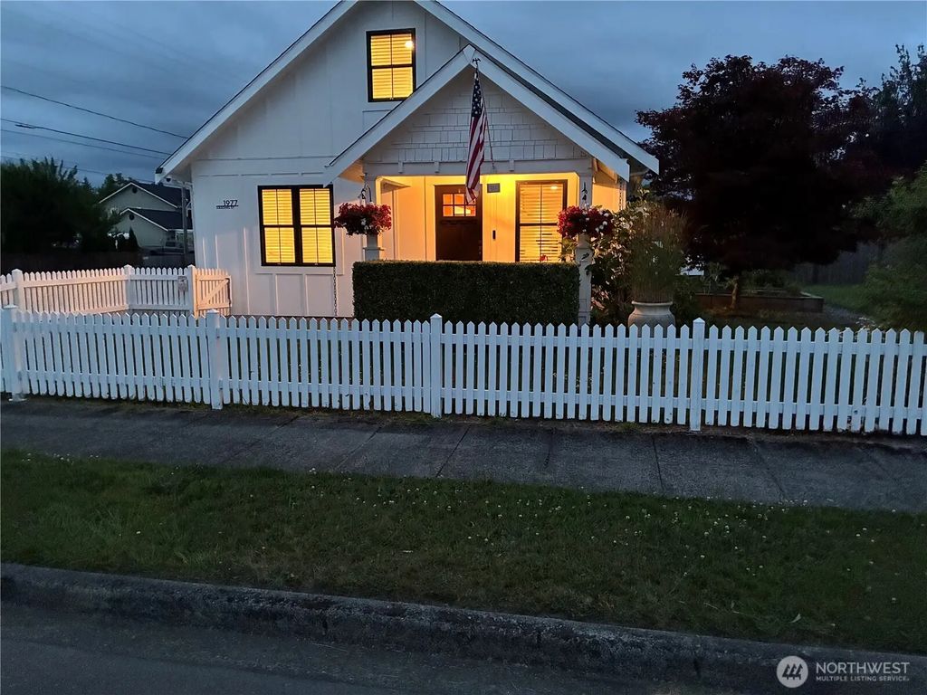 1977 Harding Street, Enumclaw