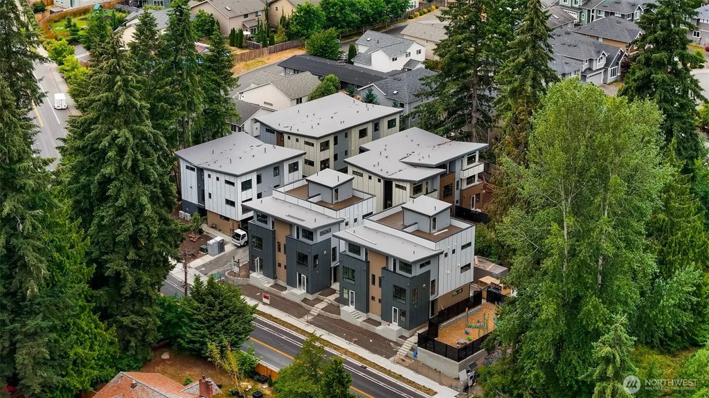 19218 77th Court Ne 101, Kenmore