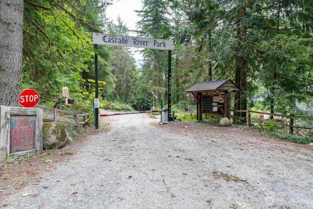 872 High Ridge Drive, Marblemount