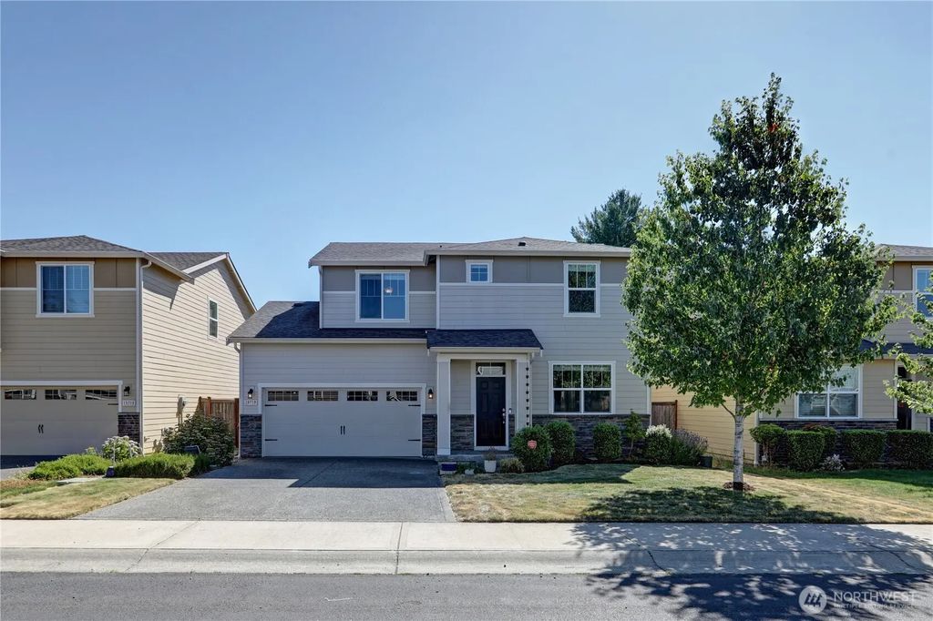 13719 67th Ave E, Puyallup