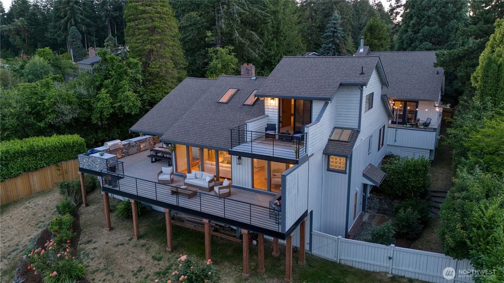 2827 Moorelands Drive Nw, Gig Harbor