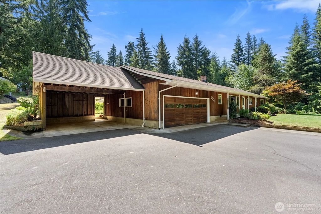 2502 Padrick Road, Centralia