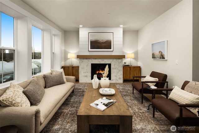 14820 Ne 143rd Street 34, Woodinville