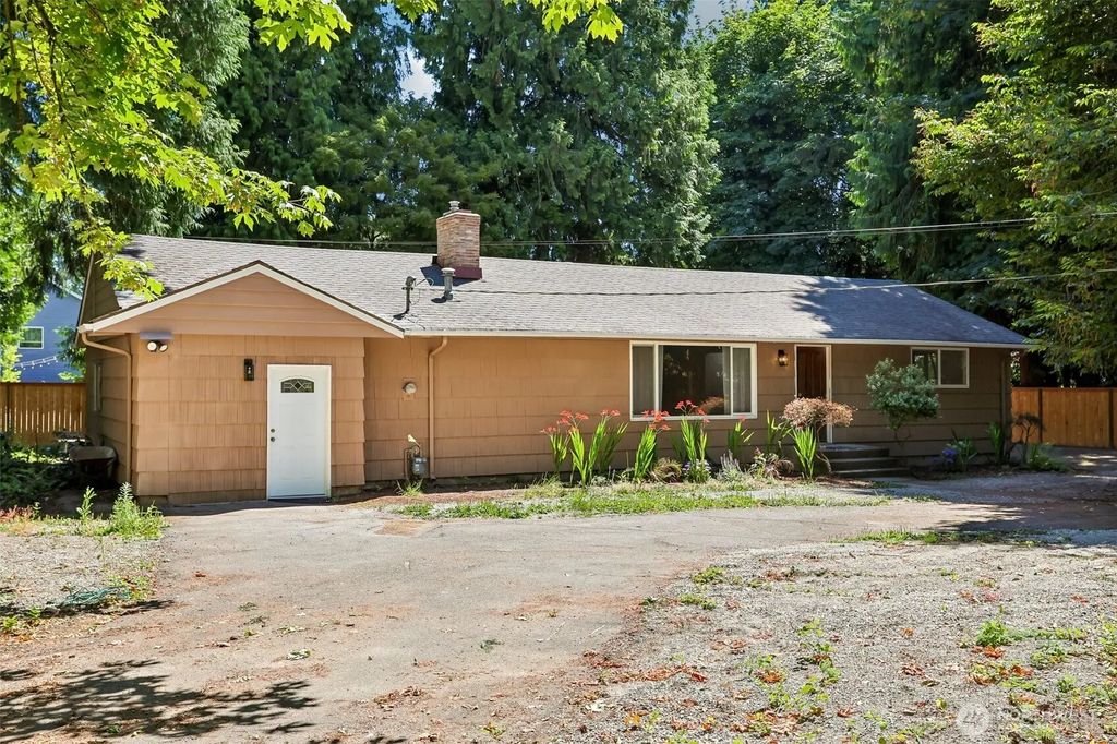 16220 Ambaum Boulevard S, Burien