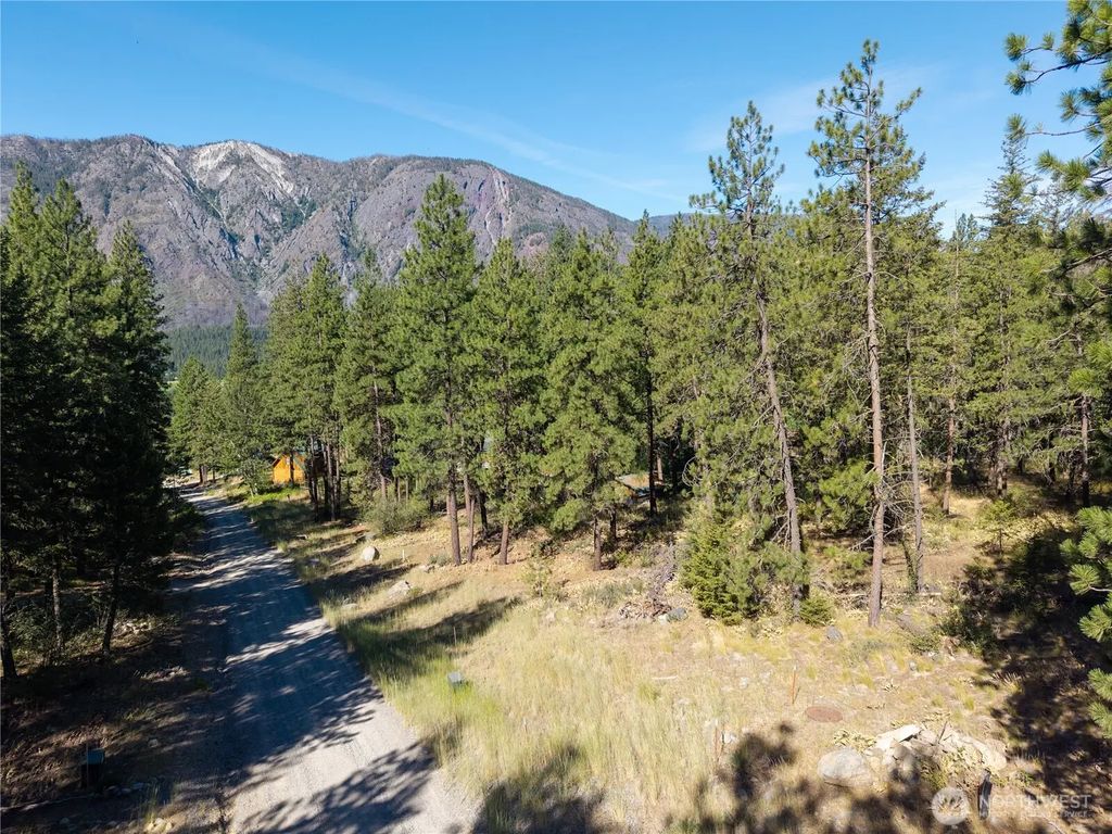 16 Highland Meadow Road, Winthrop