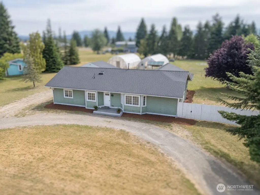 50 Misty Glen Lane, Sequim
