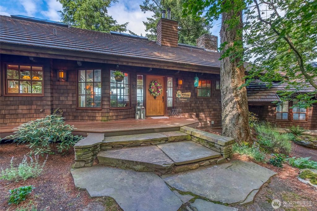 186 Sunrise Bluff Lane, Orcas Island