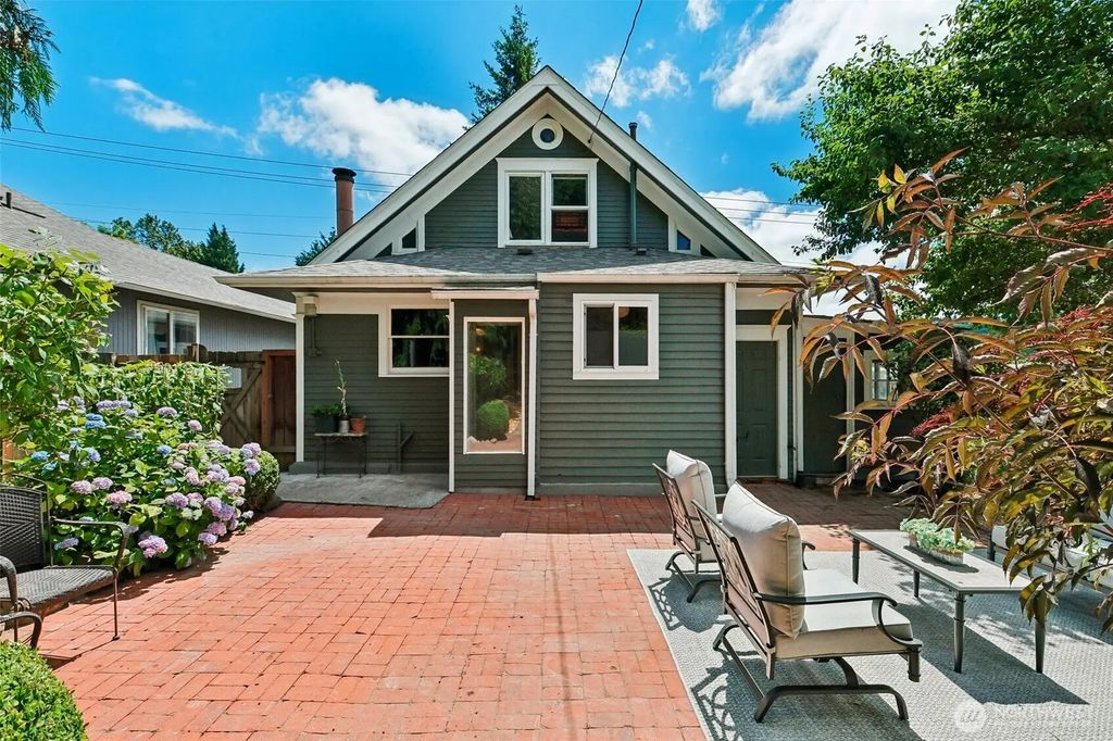 1010 S Director Street, Seattle