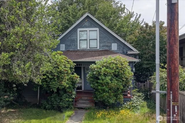 522 Williams Avenue N, Renton