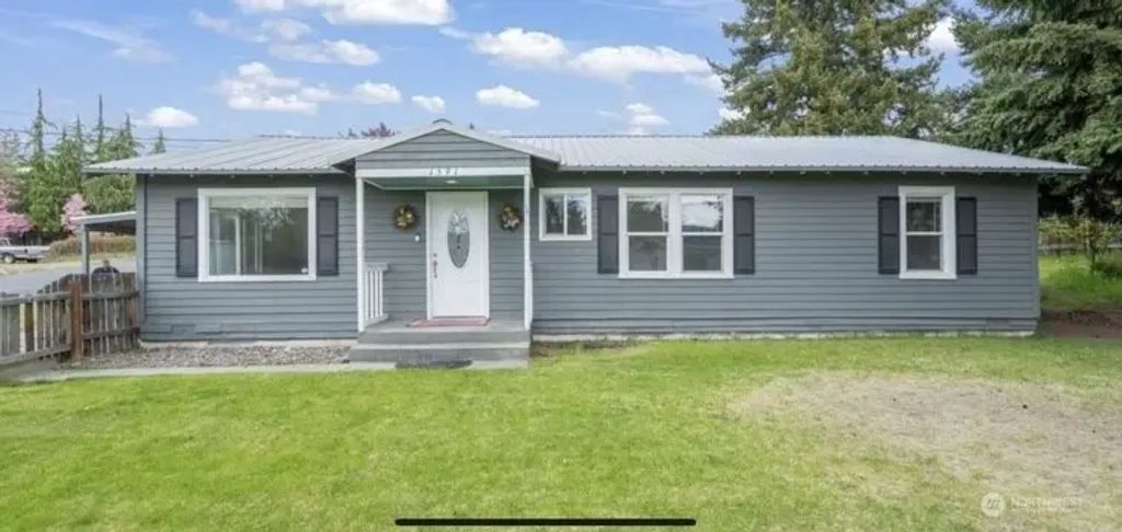 1591 3rd Street Ne, East Wenatchee