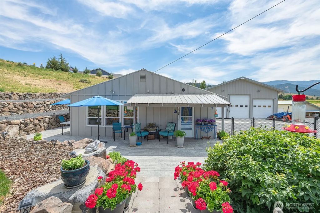 749 Wheeler Hill Road, Wenatchee
