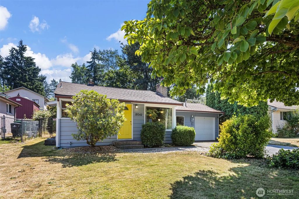 18042 10th Avenue Ne, Shoreline
