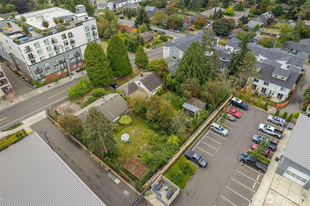 1216 -1228 Ne 180th Street, Shoreline
