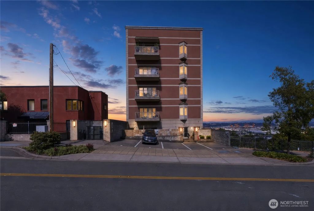 207 Broadway 200, Tacoma