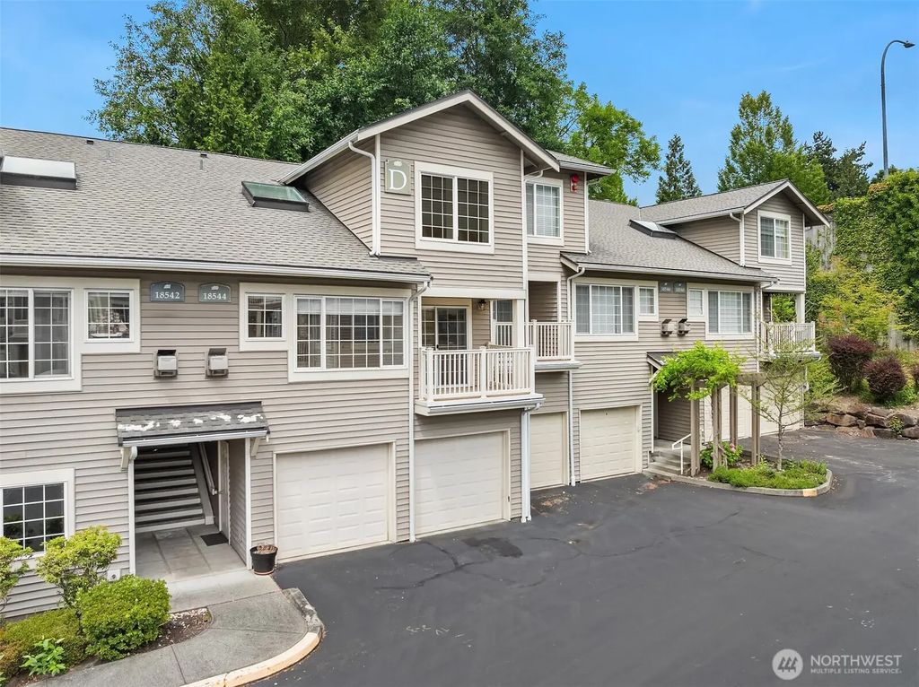 18544 Ne 57th Street, Redmond