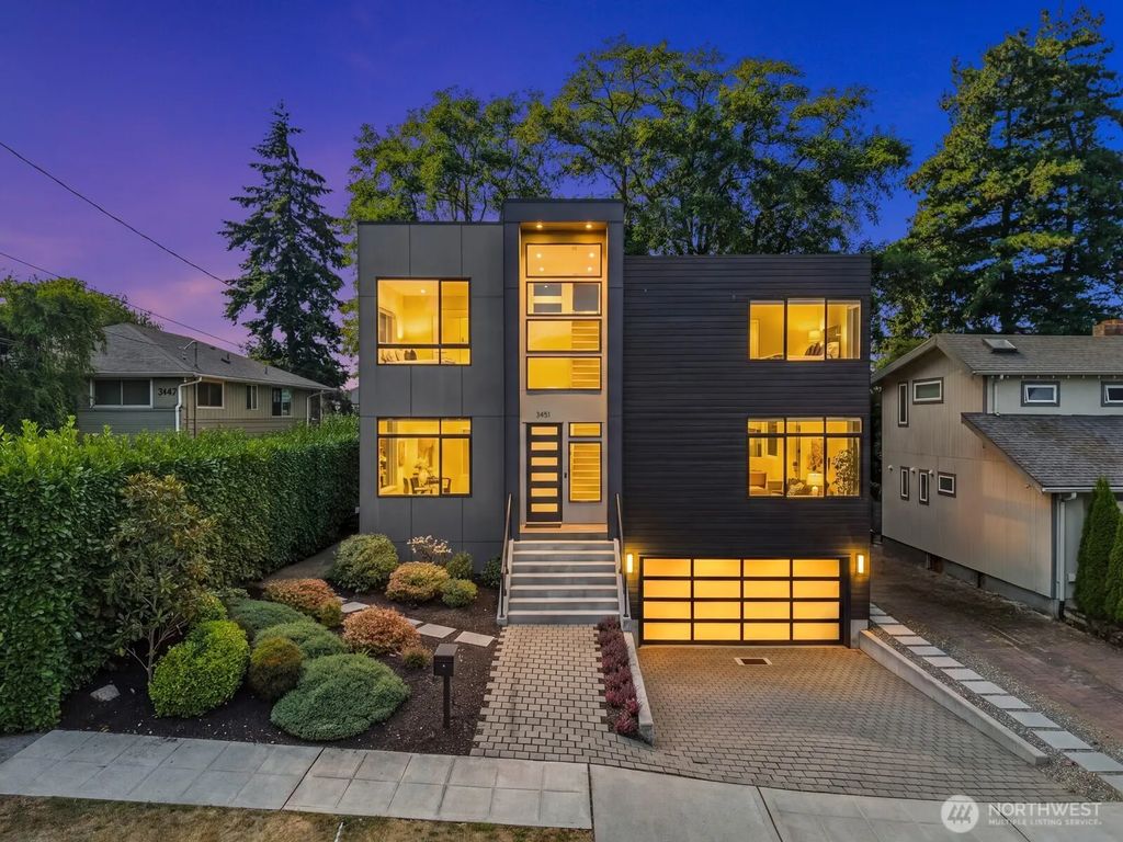 3451 12th Avenue W, Seattle