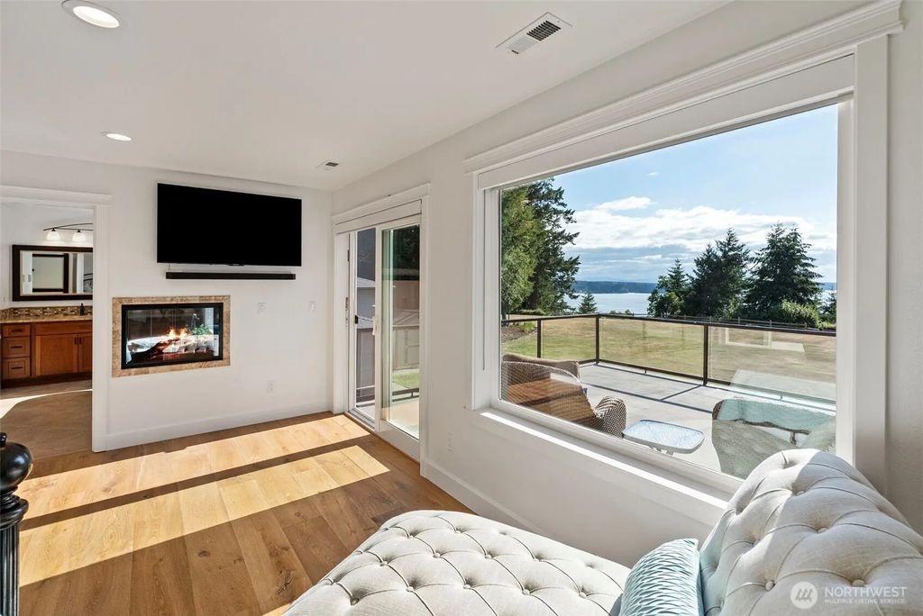 802 Jewil Dr., Fox Island