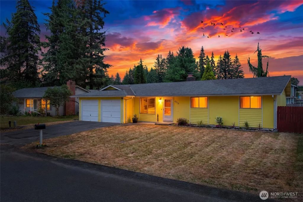4823 103rd Place Ne, Marysville