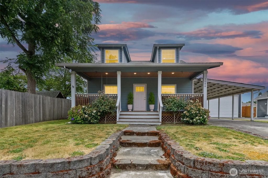 1044 Park Street, Woodland