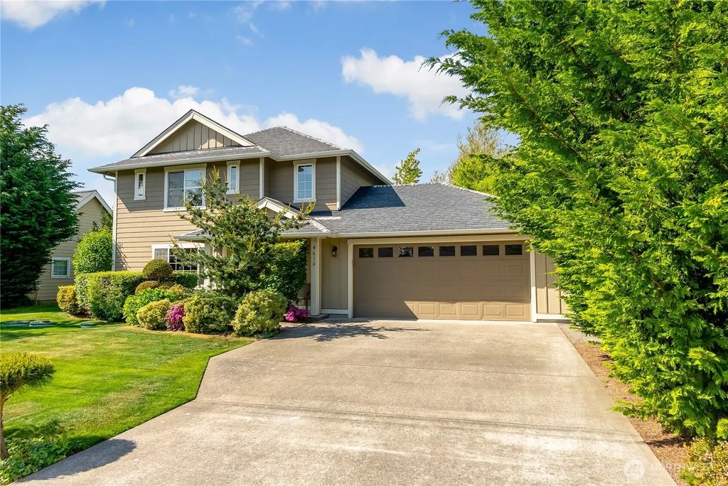 4610 Elmwood Drive, Blaine