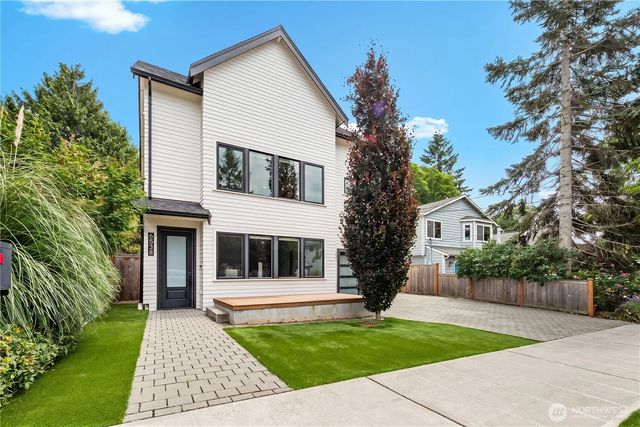 6538 11th Avenue Nw 1, Seattle