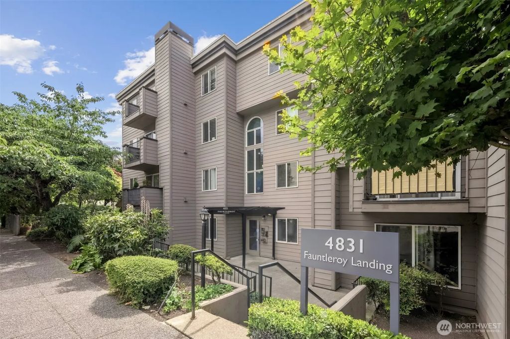 4831 Fauntleroy Way Sw 103, Seattle