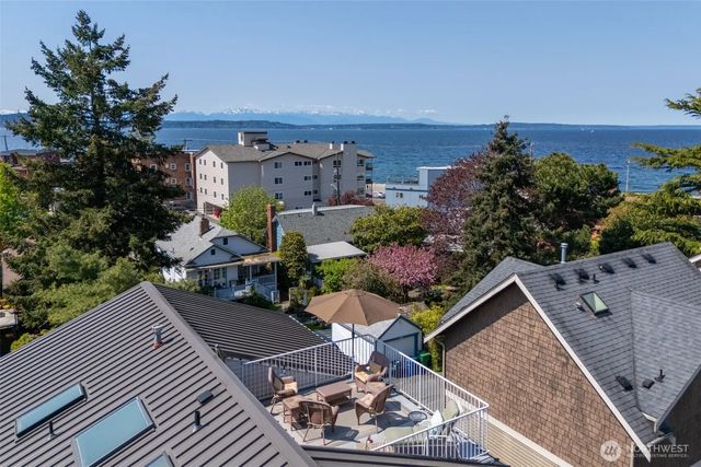 2443 55th Avenue Sw 2a, Seattle