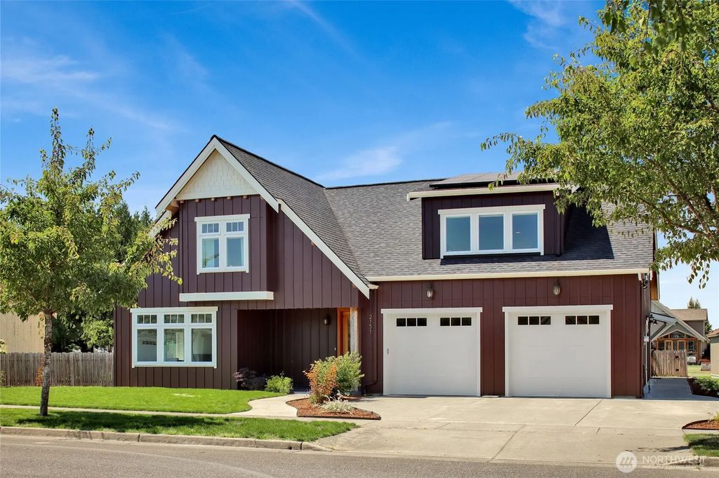 2151 Bluestem Street, Lynden