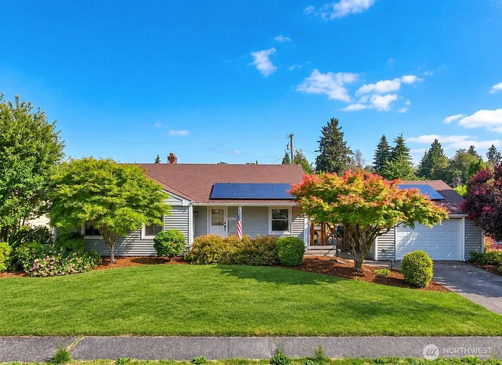 1021 H Street, Centralia