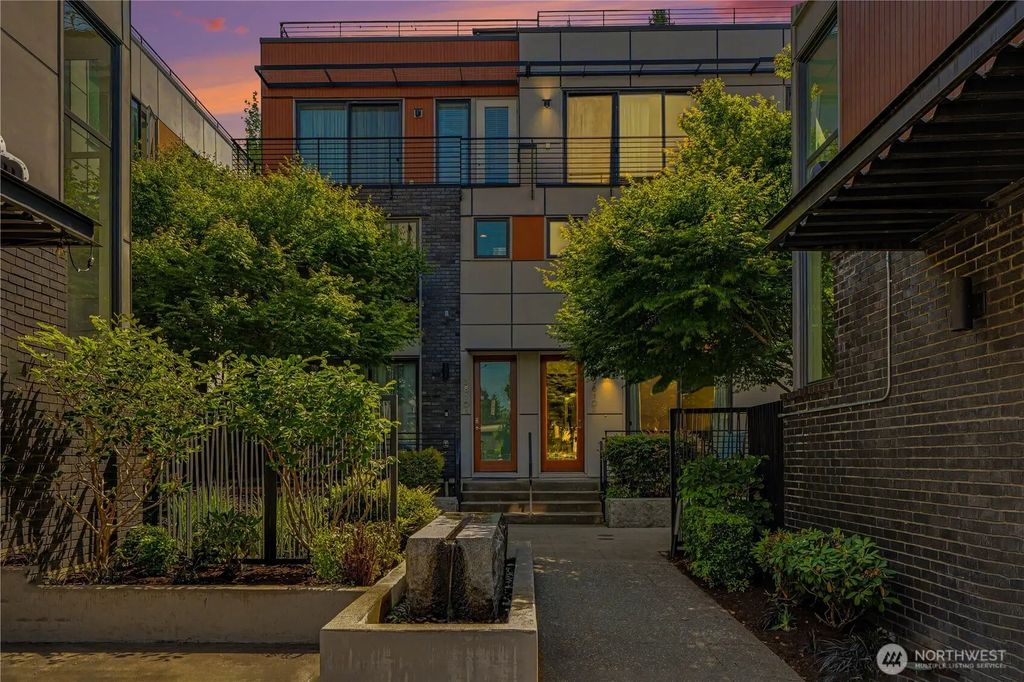 3810 California Avenue Sw B, Seattle