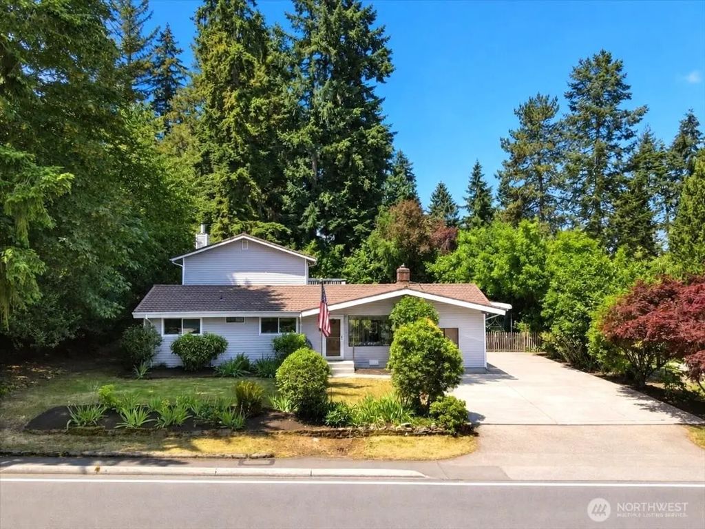 15621 84th Avenue Ne, Kenmore